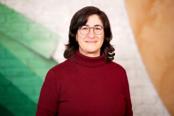 Portrait Emine Babac, Beirätin für den Bildungsbereich im Deutschen Hebammenverband; Foto: Axel Schmidt